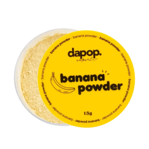 Pó Banana Powder – Dapop: embalagem amarela com pó solto para acabamento matte e controle de oleosidade.